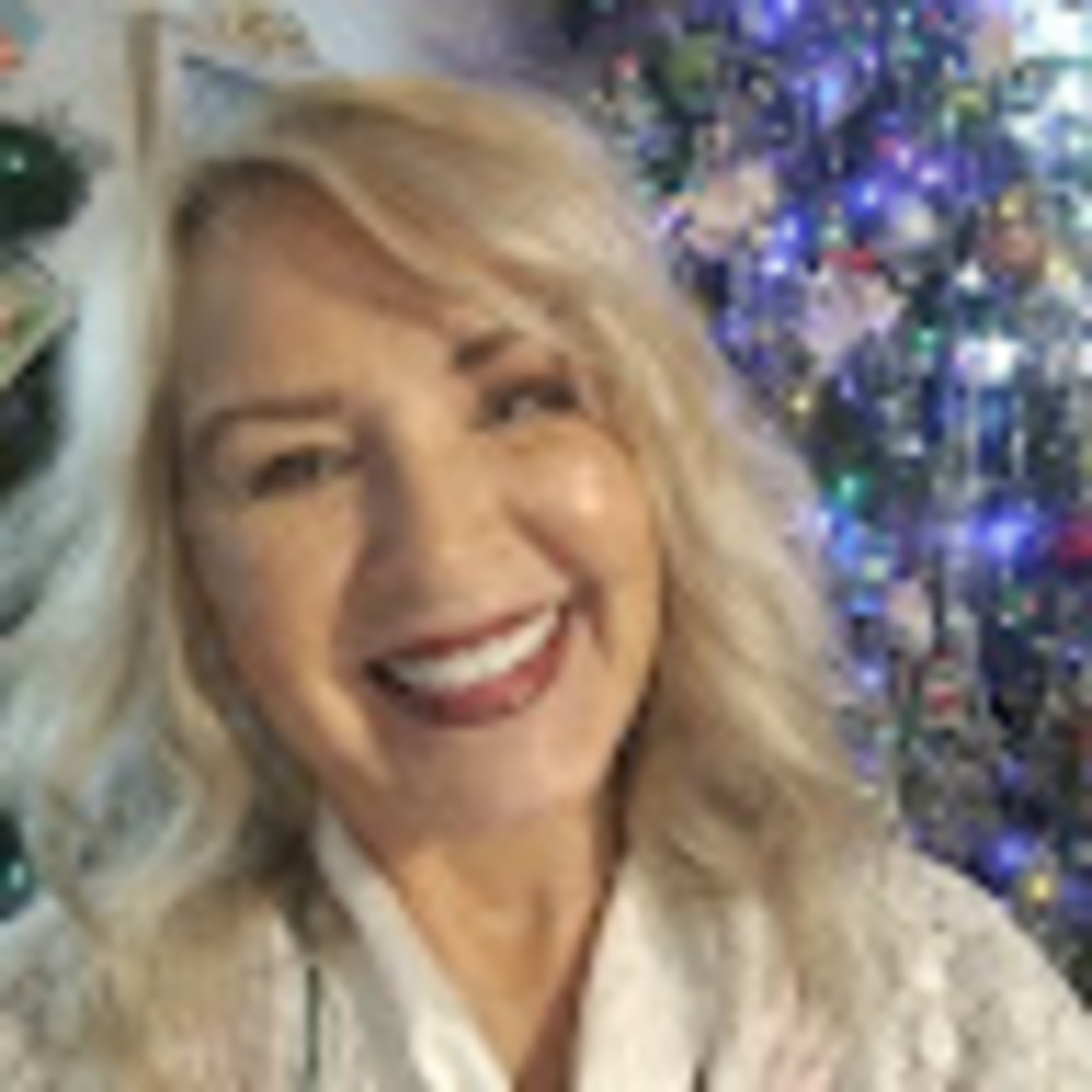 Meet your Posher, Angie